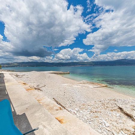Villa Unique Sur La Plage Pour Des Vacances Inoubliables En Famille Ou Entre Amis Pour 10 Personnes Slatine Exterior photo