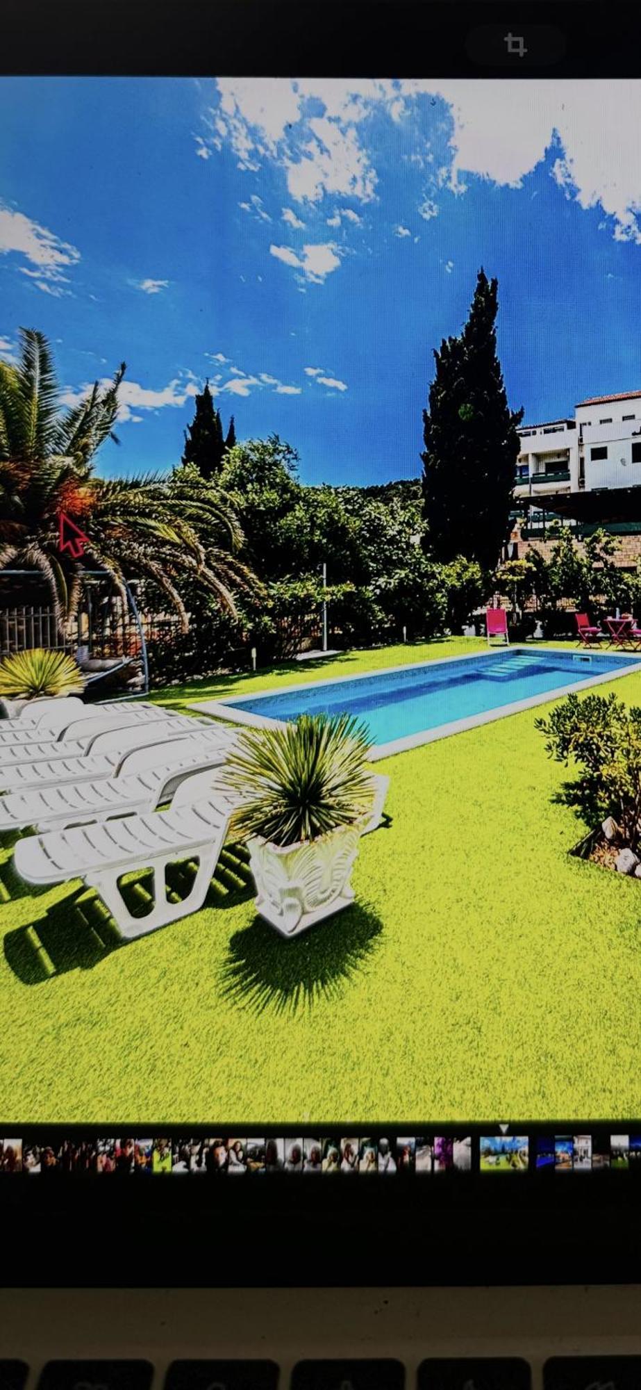 Villa Unique Sur La Plage Pour Des Vacances Inoubliables En Famille Ou Entre Amis Pour 10 Personnes Slatine Exterior photo